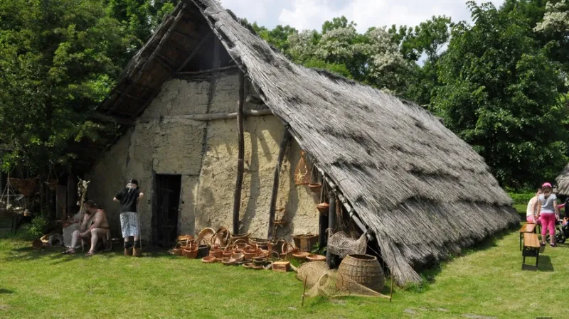 Ze skanzenu v Březně u Loun