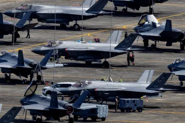 Globální vojenské výdaje vloni vzrostly o tři procenta