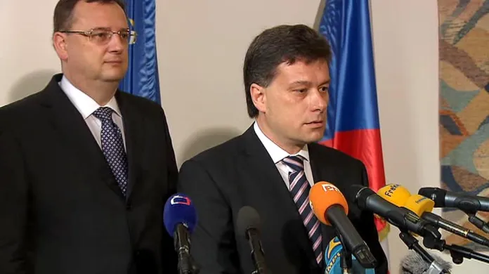 Ministr spravedlnosti Pavel Blažek s premiérem Nečasem