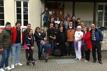 Uprchlíci ze Smilovic jsou přestěhovaní. Místo do bytů ale museli do provizoria