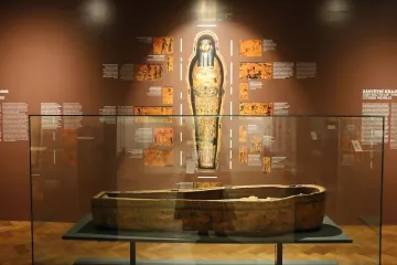 Veselá zpráva o kravách i mumie krokodýla. Náprstkovo muzeum se proměnilo ve starověké břehy Nilu