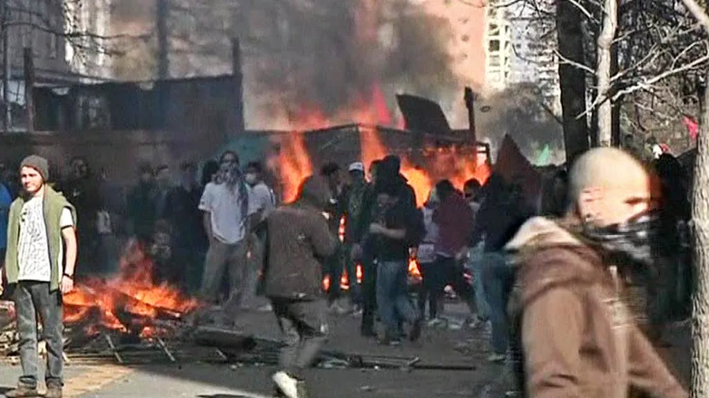 Studentské protesty v Chile přerostly v násilnosti