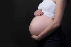 Předčasné porody víc hrozí ženám s duševními problémy