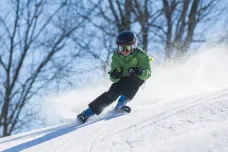 VZP přispěje dětem na lyžařské kurzy, rozšíří podporu psychoterapie