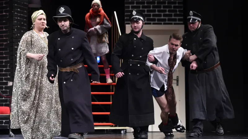 Žebrácká opera (Horácké divadlo)