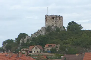 Dominanta Mikulova Kozí hrádek se rozpadá. Město plánuje obnovu za desítky milionů