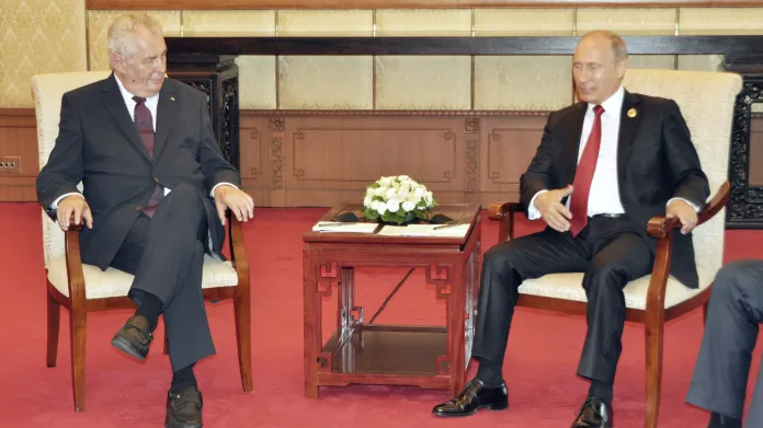 Miloš Zeman se v Pekingu setkal s Vladimirem Putinem