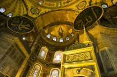 Mozaiky z istanbulského chrámu Hagia Sofia nezmizí, během modliteb však budou zakryté
