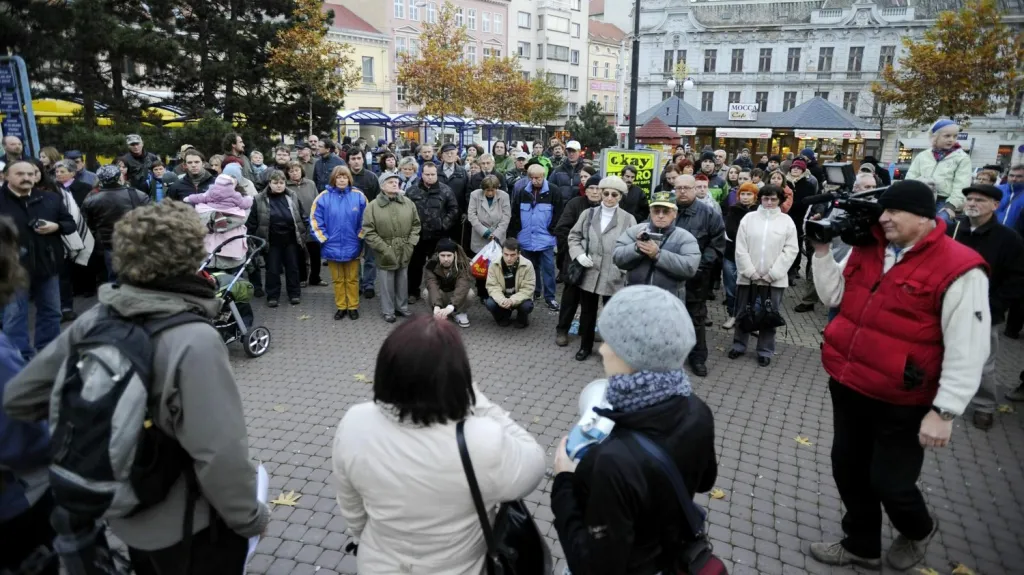 Protest na Benešově náměstí v Teplicích
