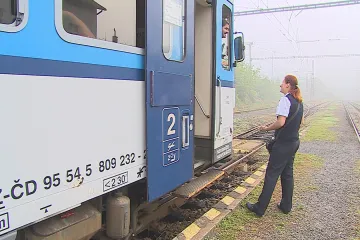 Mezi Hodonínem a Holíčem začal jezdit kvůli rekonstrukci mostu po patnácti letech osobní vlak