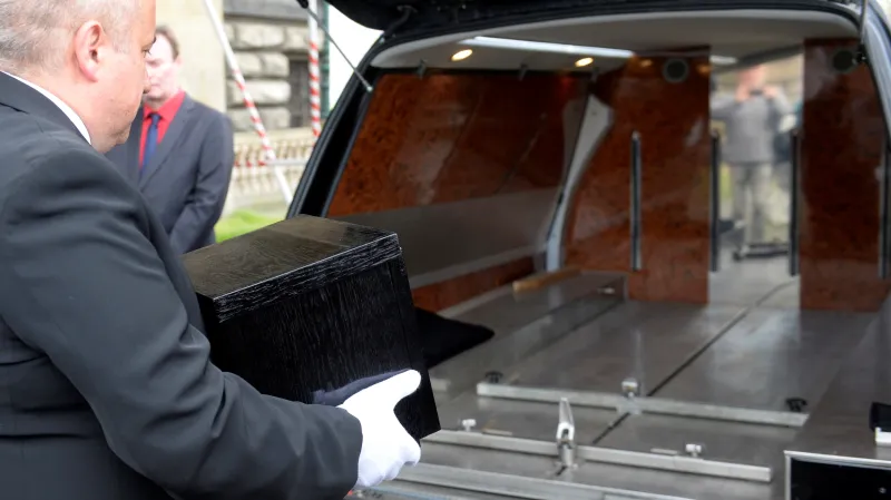 Stěhování mozku Františka Palackého