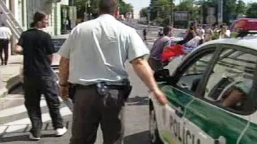 Zásah slovenské policie při protestní akci proti SNS