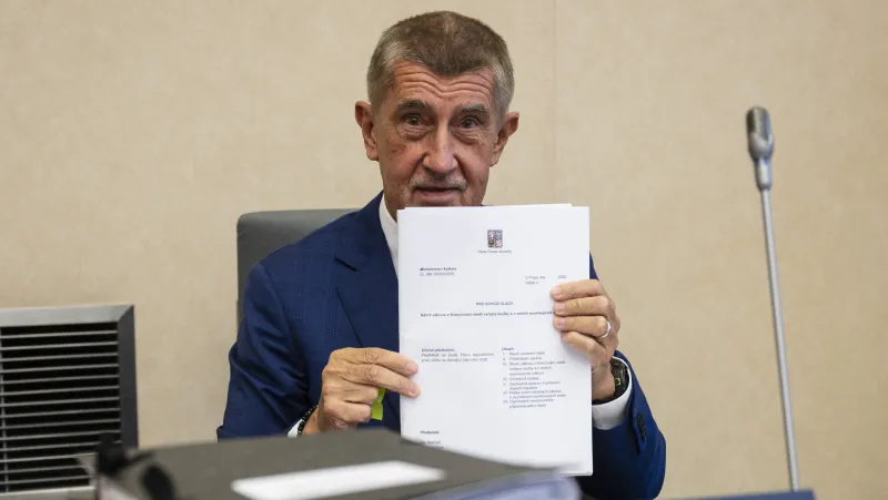 Vláda schválila novelu, která ruší poplatky za veřejnoprávní média