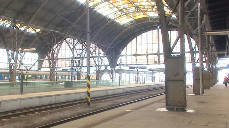 Zastřešení nástupišť hlavního nádraží