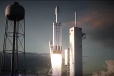 Muskova SpaceX úspěšně otestovala motory masivní rakety Falcon Heavy. Vynese do vesmíru auto