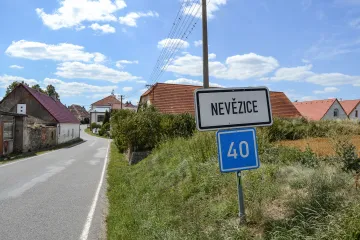 REPORTÁŽ: V hospodě nadávají, obec ale sami spravovat nechtějí. Nevězice zůstanou po volbách bez zastupitelstva