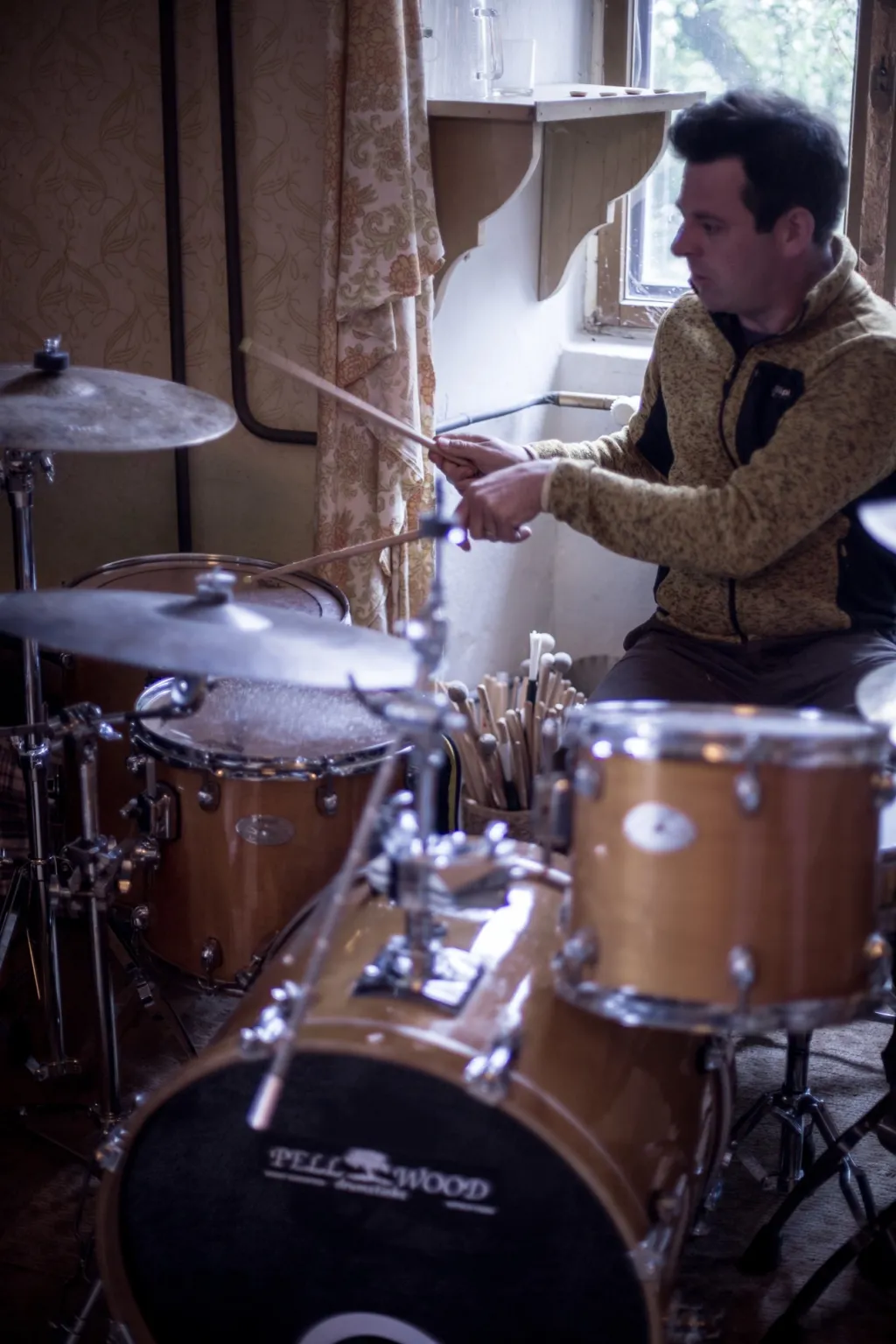 Ruční výroba bubenických paliček v jihočeské obci Čestice