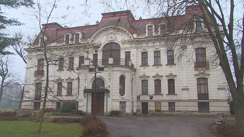 Radnice ve Svitávce sídlí v Löw-Beerově vile