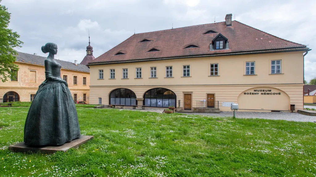 Muzeum Boženy Němcové slaví 90. výročí od založení výstavami