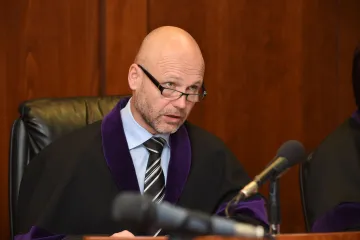 Petr Angyalossy působil i jako mluvčí soudu v Olomouci. U Nejvyššího soudu je tři roky