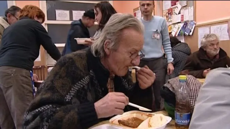 Města řeší, kam umístit bezdomovce