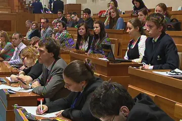 Finále debatní ligy studentů ovládlo Senát