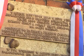 Ve vratislavské věznici zabili nacisté tisícovku českých odbojářů. Teď tam mají oběti pamětní desku