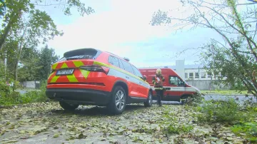 Zásah hasičů u úniku kyseliny