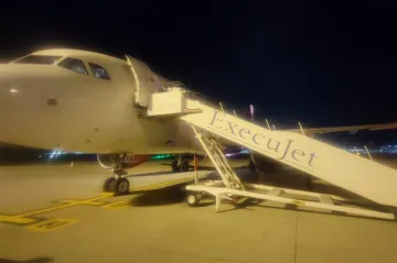 Slovenský vládní speciál měl v Bruselu nehodu, podle Fica nevzlétne