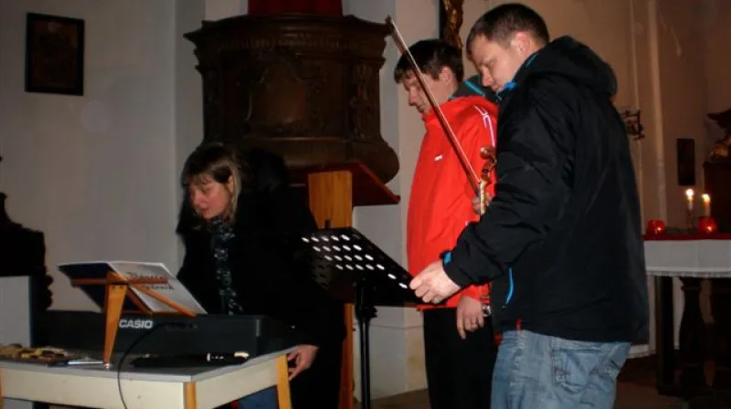 Štědrovečerní zpívání v Košticích
