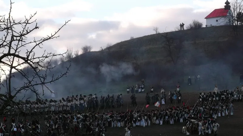 Připomínka bitvy tří císařů