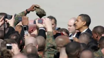 Barack Obama a američtí vojáci