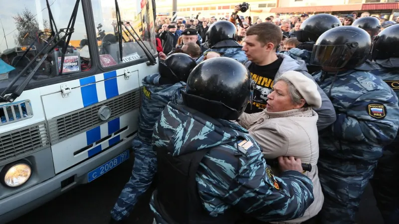 Ruskou metropoli zasáhly etnické nepokoje