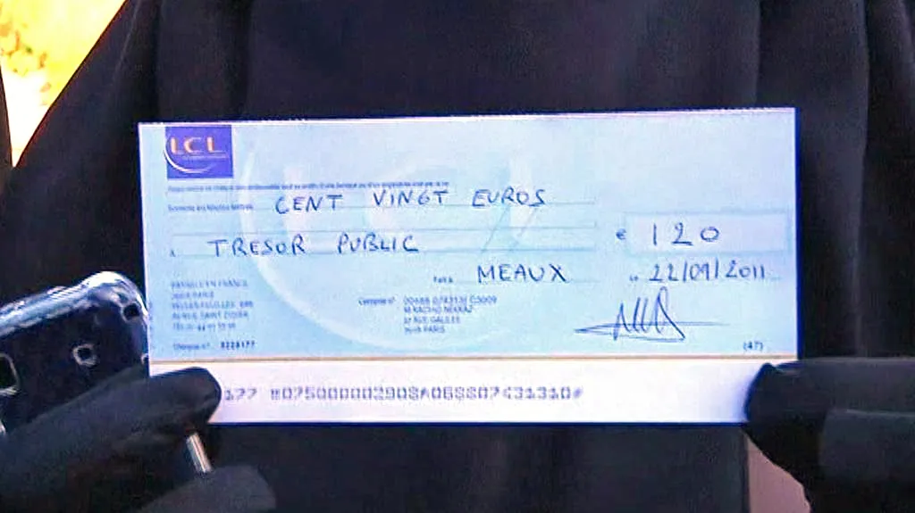 Pokuta 120 eur za nošení nikábu