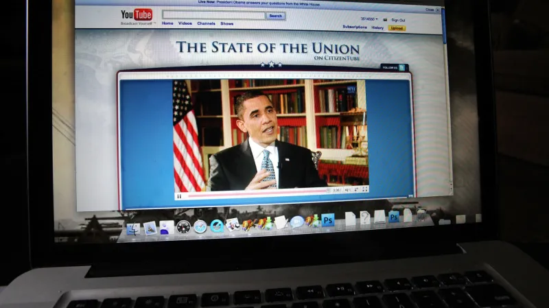 Barack Obama odpovídá na videodotazy lidí