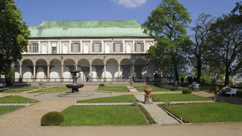 Letohrádek královny Anny