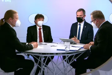 Lockdown jako v Izraeli je nevyhnutelný, míní šéf lékařské komory. Jinak se podle něj ekonomika zastaví samovolně