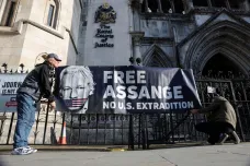 Assange se může znovu odvolat proti vydání do USA, rozhodl britský soud