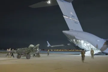 USA zřejmě usnadní vývoz zbraní na Ukrajinu. Biden žádá Kongres o rekordní balík pomoci