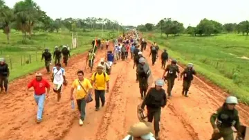 Bolivijští indiáni protestují proti stavbě dálnice