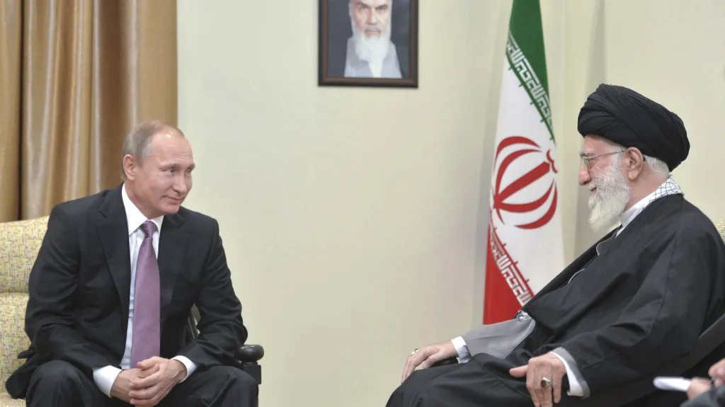 Vladimir Putin a ajatolláh Alí Chameneí