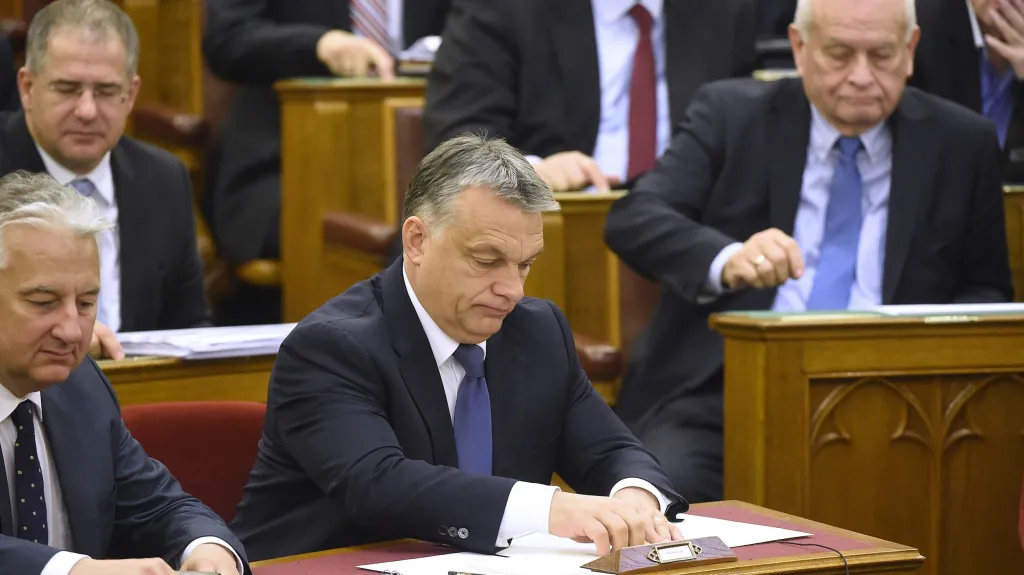 Viktor Orbán během zasedání parlamentu