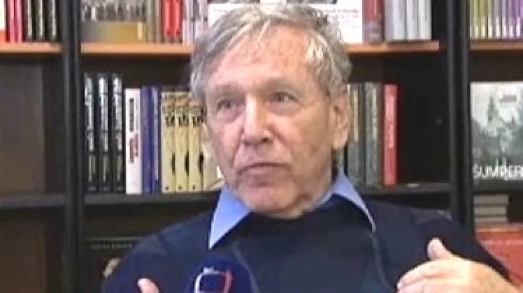 Amos Oz