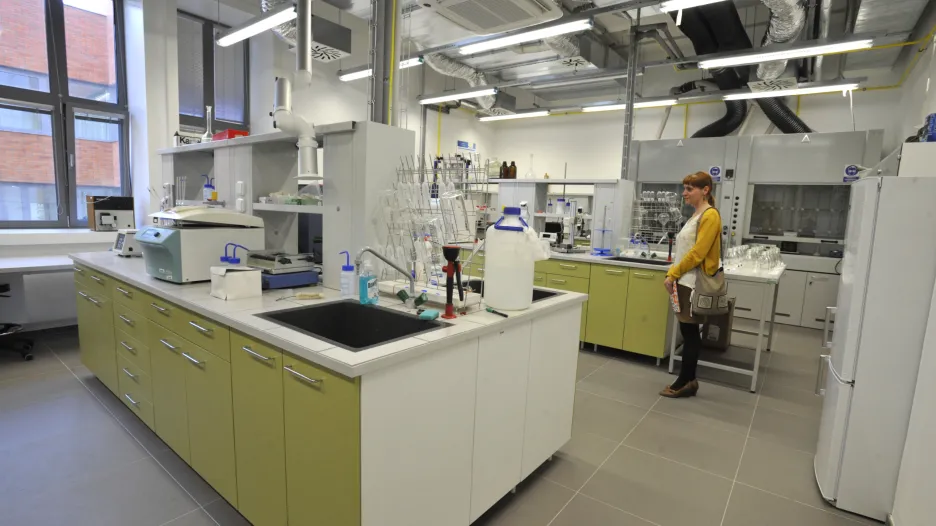Nové Centrum polymerních systémů