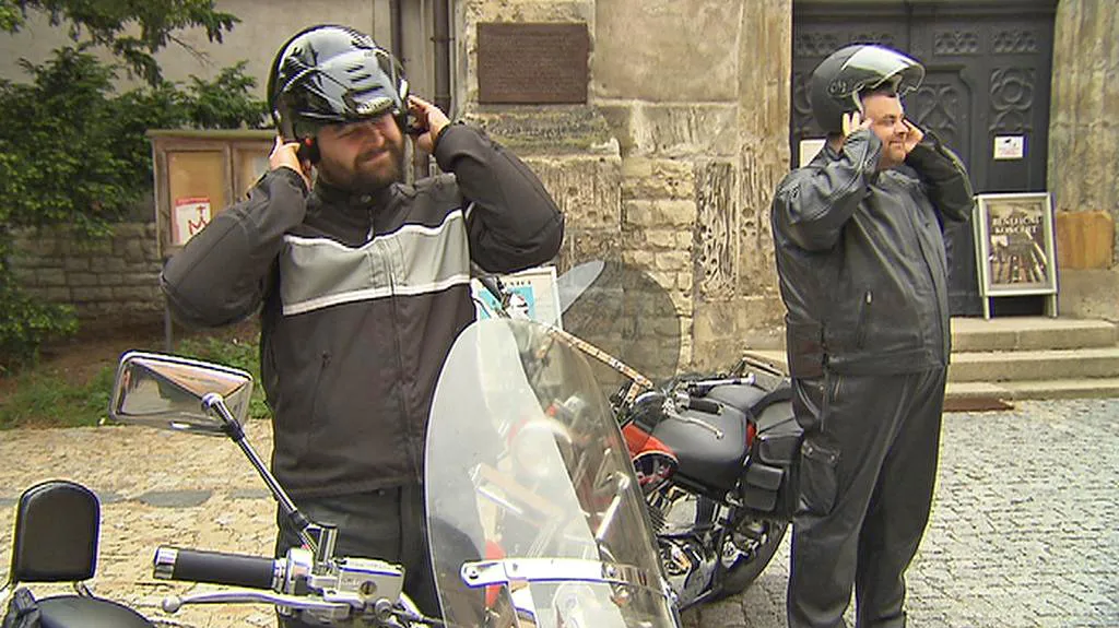 Faráři Jacek Zyzak a Miroslav Matenko jsou vášnivými motorkáři