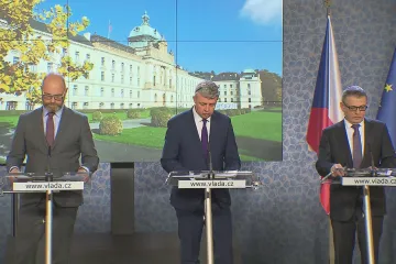 Ve veřejné sféře se zvednou platy nejméně o 1500 korun, schválila vláda