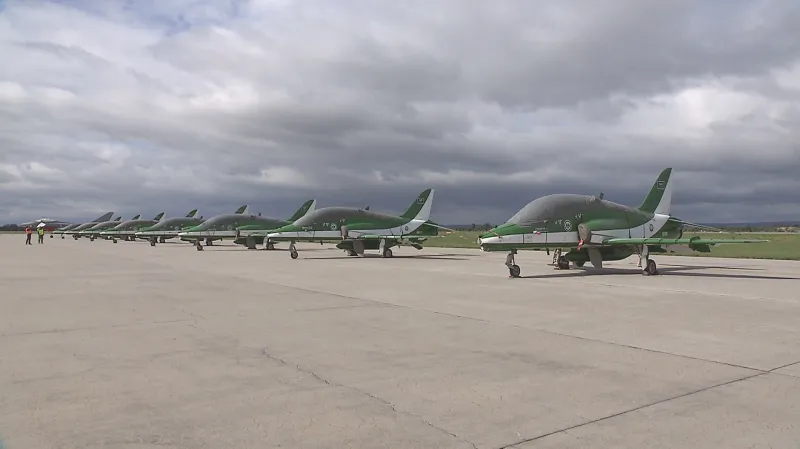 Stroje skupiny Saudi Hawks zůstaly o víkendu na zemi