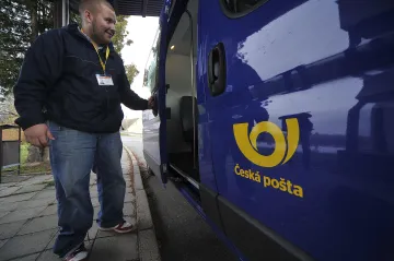 Evropská komise schválila státní podporu 7,5 miliardy korun České poště