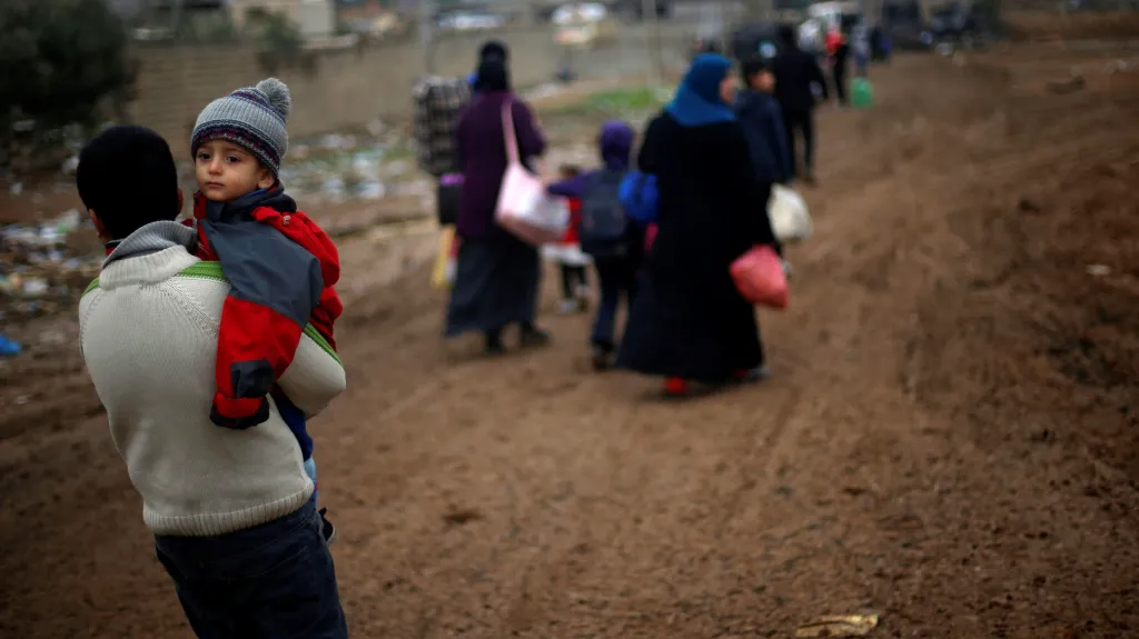 Iráčané prchají z Mosulu