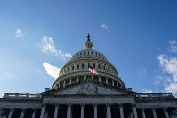 Sněmovna reprezentantů se zabývá zákonem, který má umožnit financování vlády